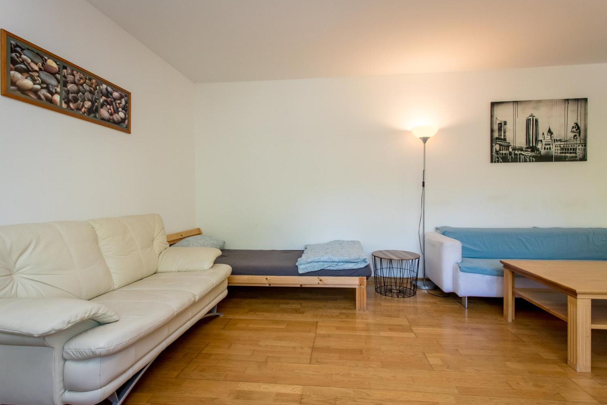 Ferienwohnung Mit 123Qm Fuer 8 Personen Mit Sehr Grossem Garten, Einfache Innen-Ausstattung Leipzig Eksteriør bilde